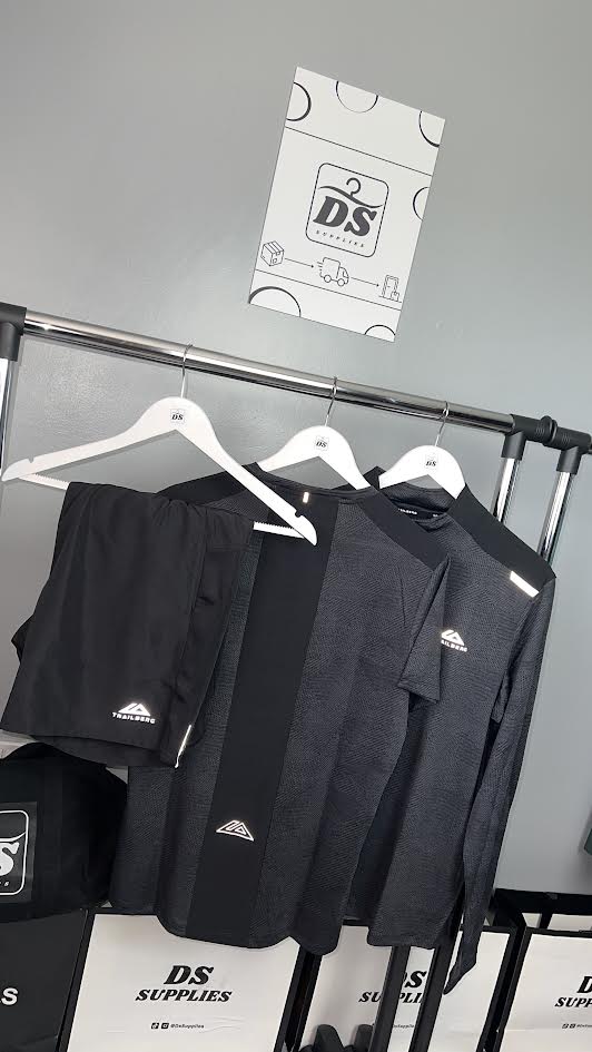 Trailberg Dimension 1/4 Zip 3-Piece Set-Black/Grey