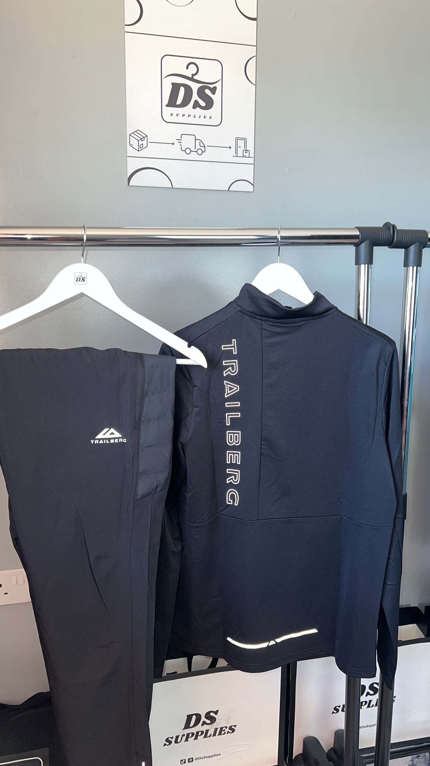 Trailberg 3 Piece Rhine Tracksuit-Black