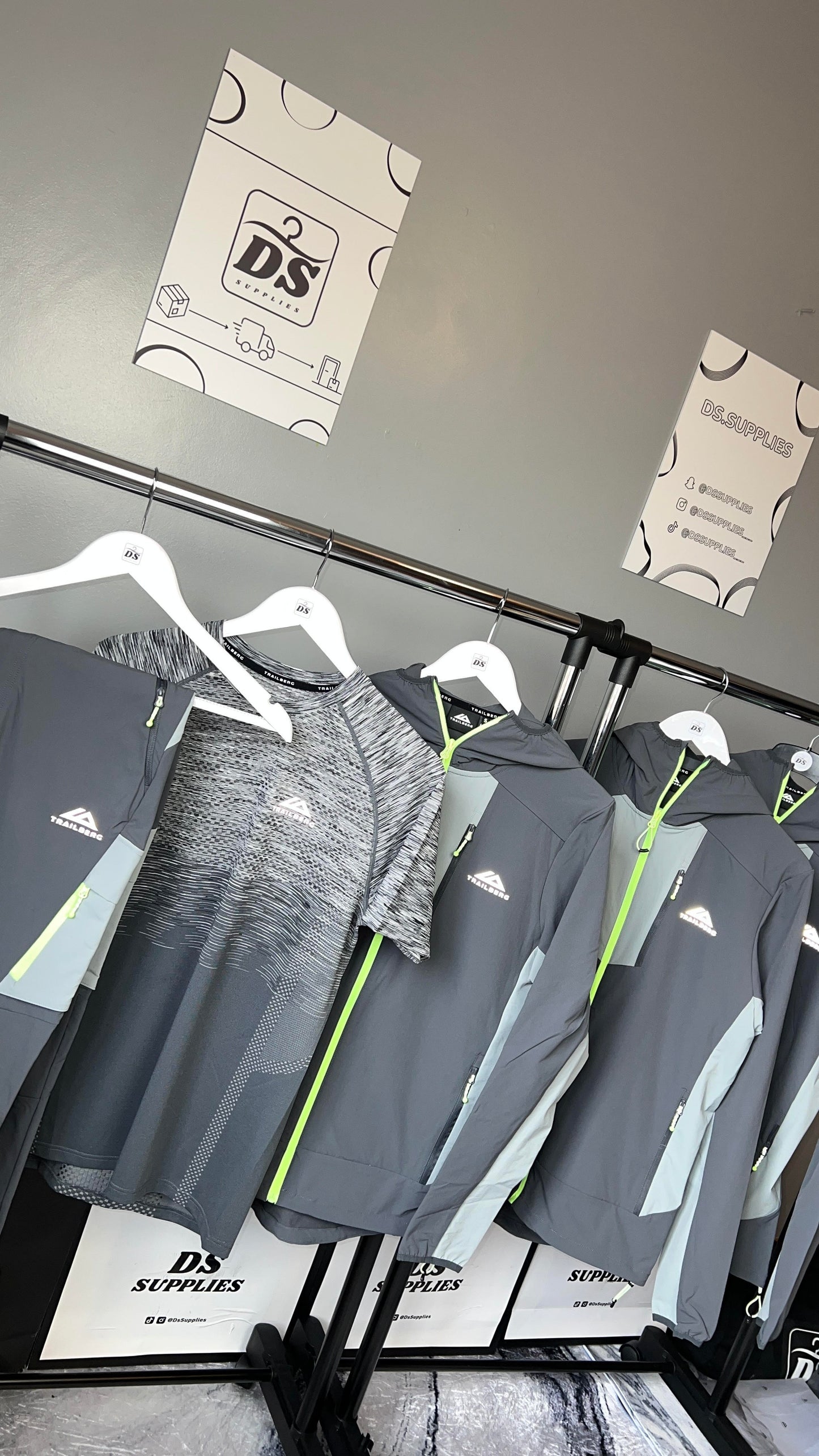 Trailberg Faltenjura 3 Piece Tracksuit-Iron Grey/Moon Grey