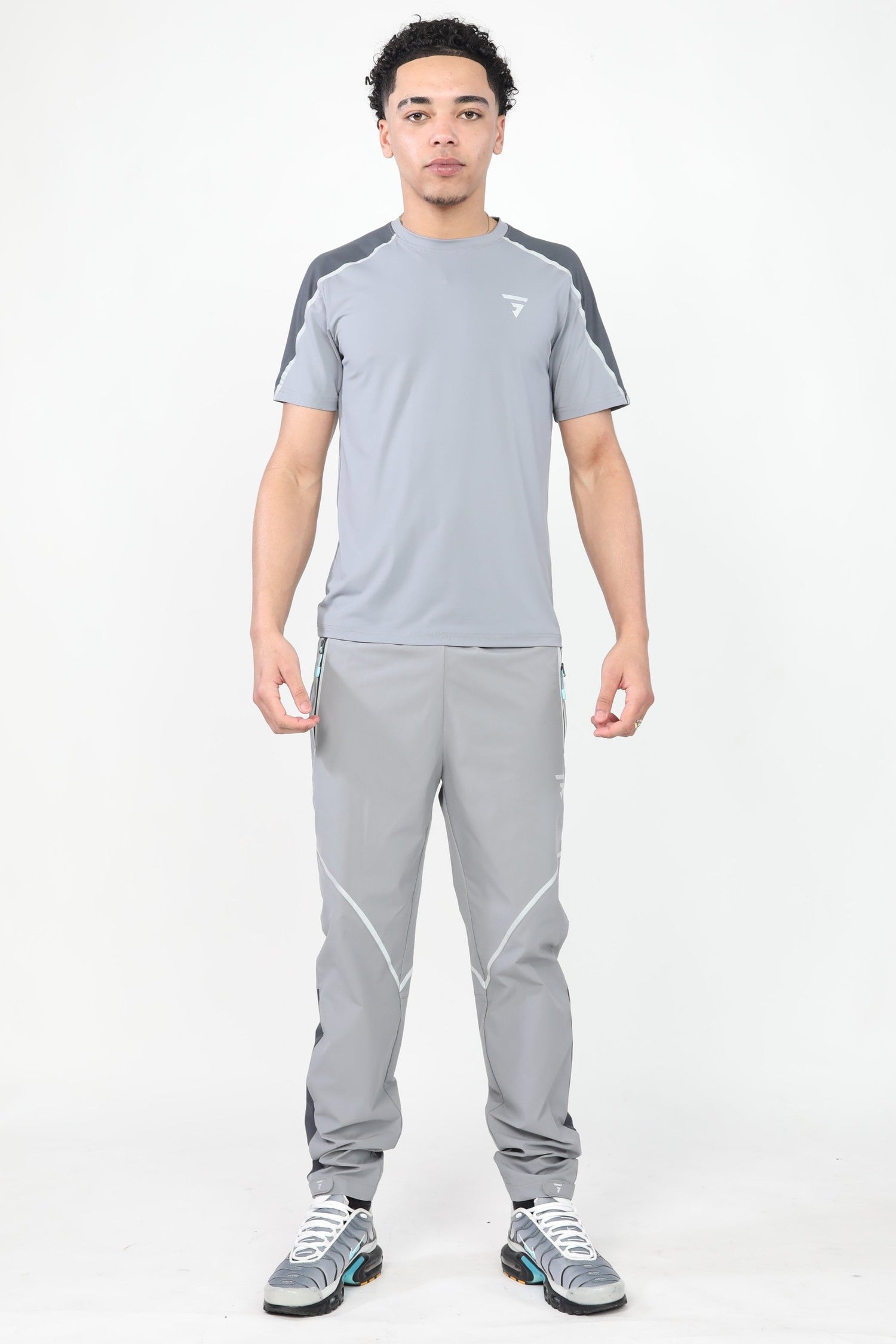 GRIID REFLECT T-SHIRT - LIGHT/DARK GREY