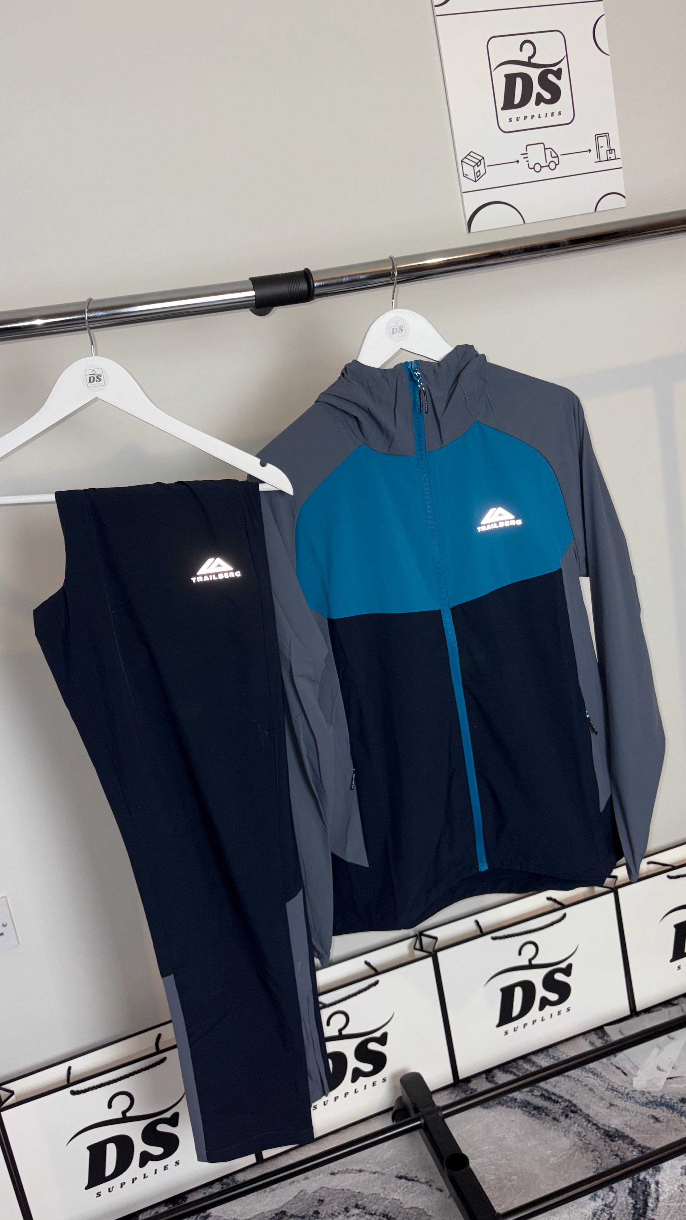 TRAILBERG FOCUS TRACKSUIT-NAVY/BLUE/GREY