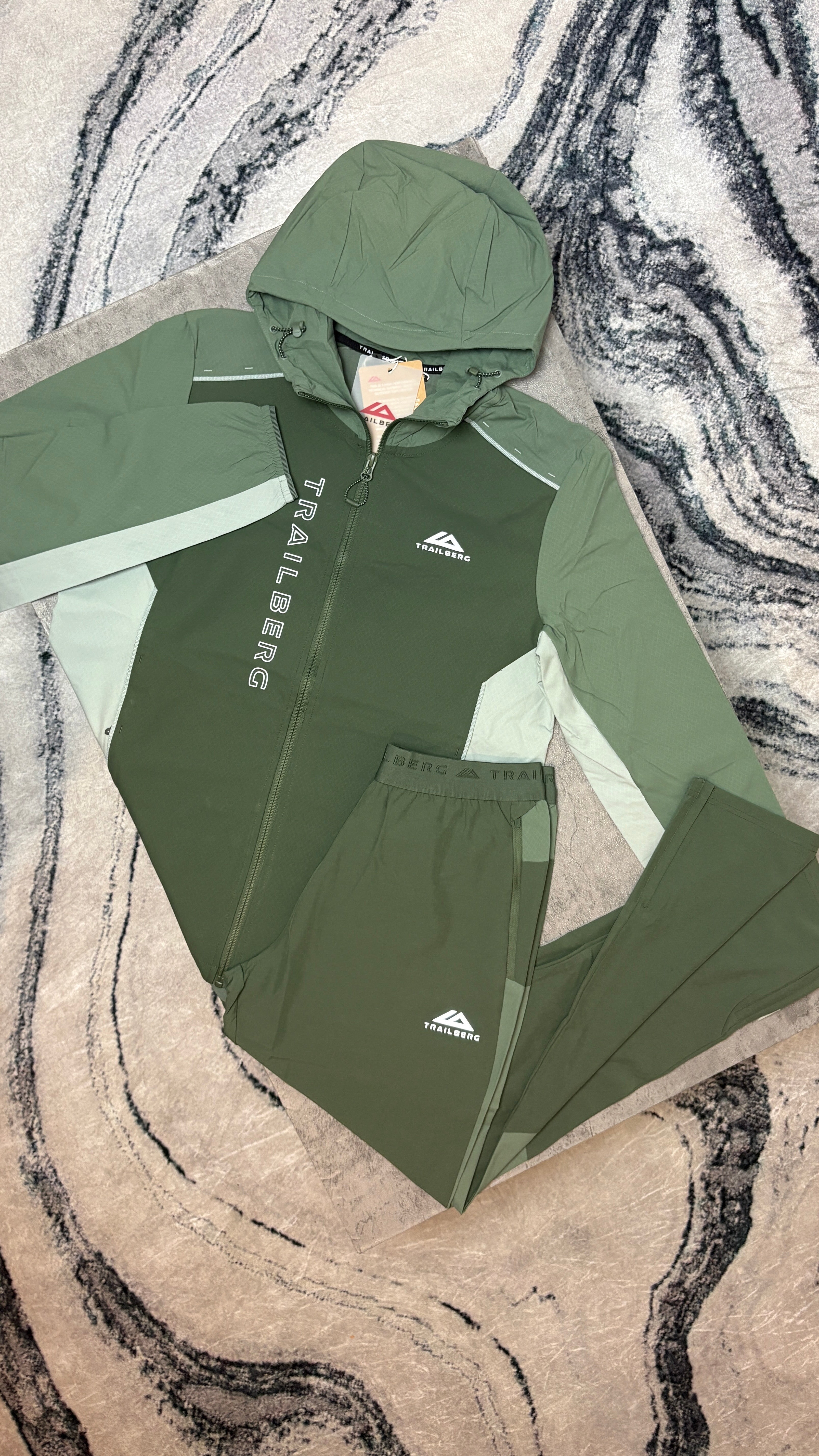 TRAILBERG TRIATHLON TRACKSUIT - KHAKI GREEN