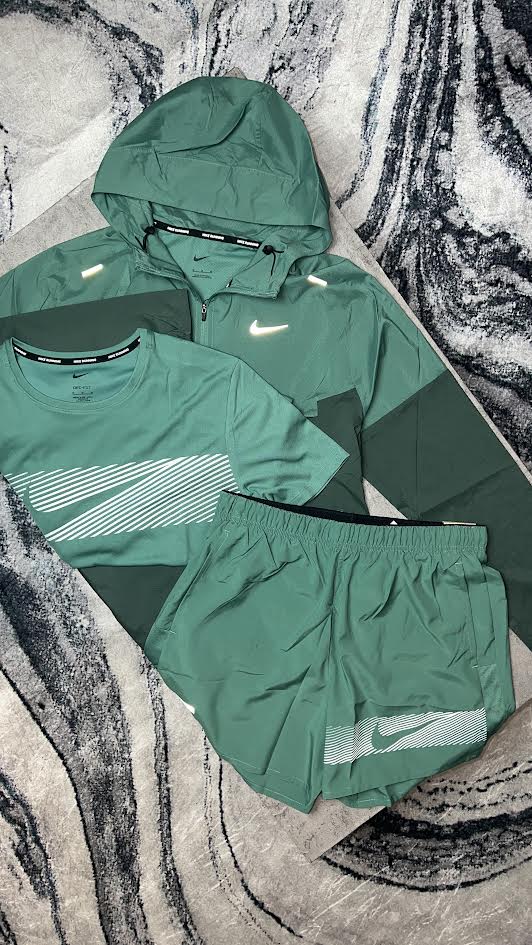 Nike 3-Piece Windrunner Set-Vintage/Bicostal Green