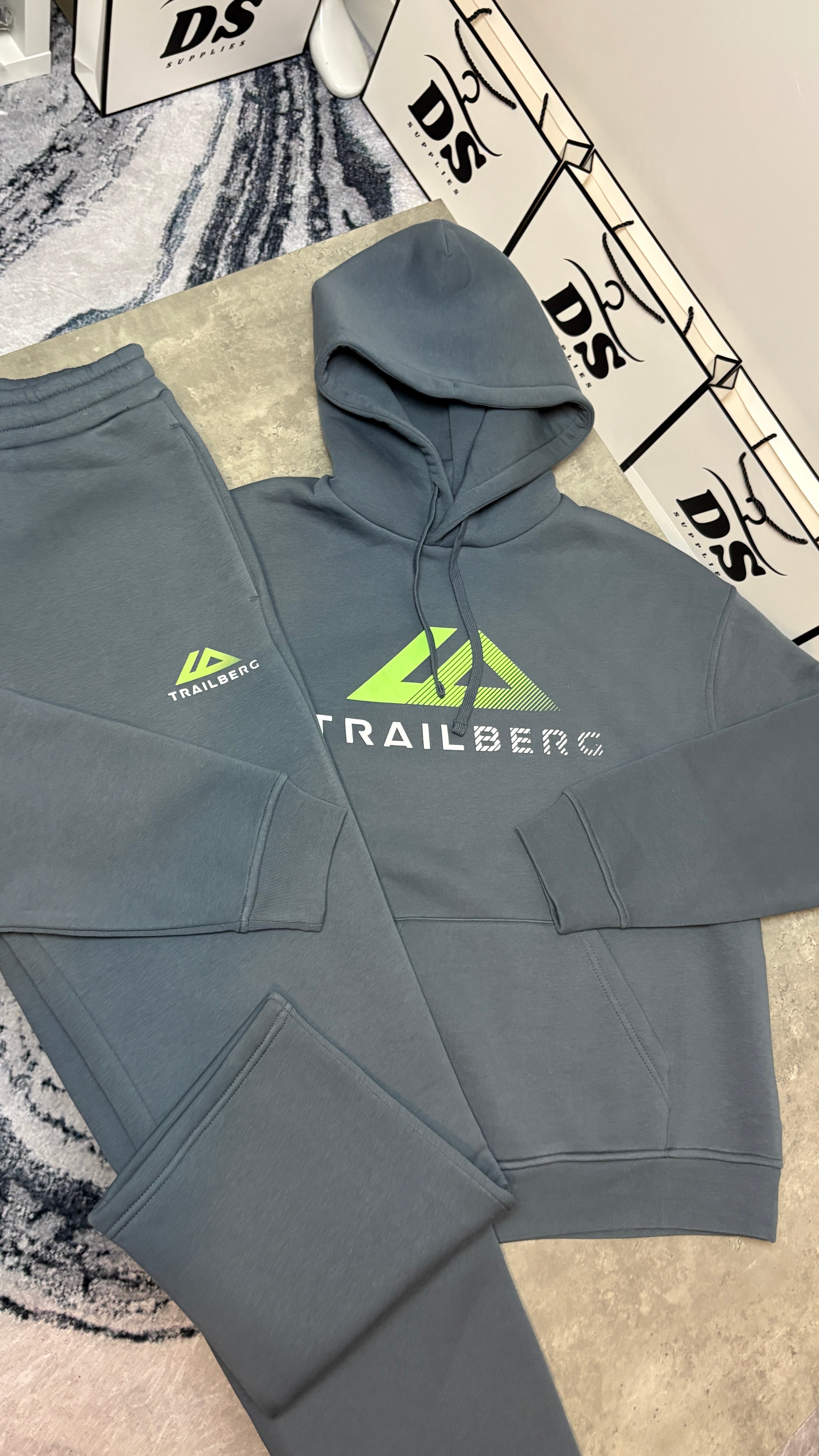TRAILBERG FRACTION TRACKSUIT GREY/OG NEON/WHITE