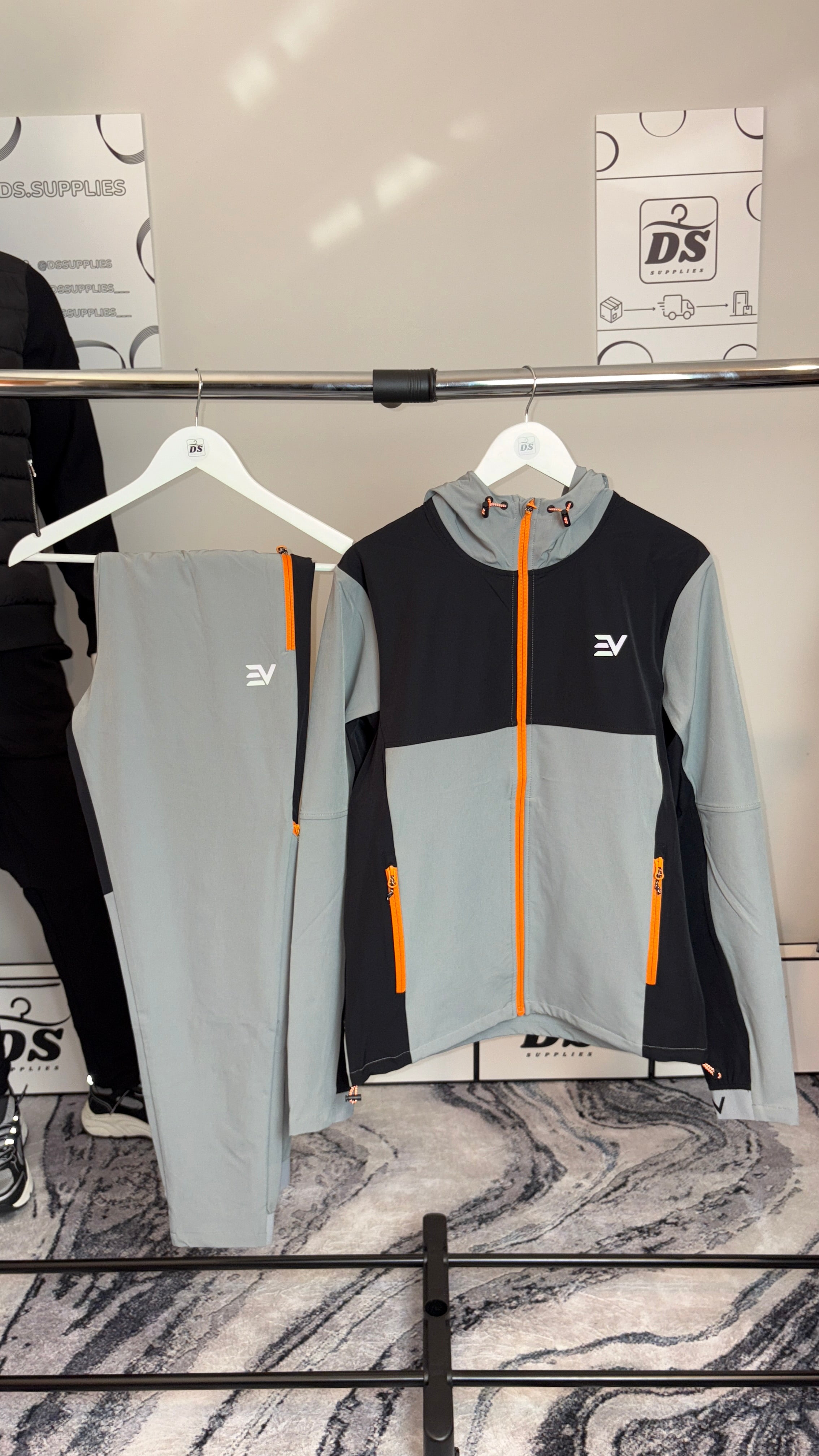 ENVI DYNAMIC TRACKSUIT - BLACK/GREY
