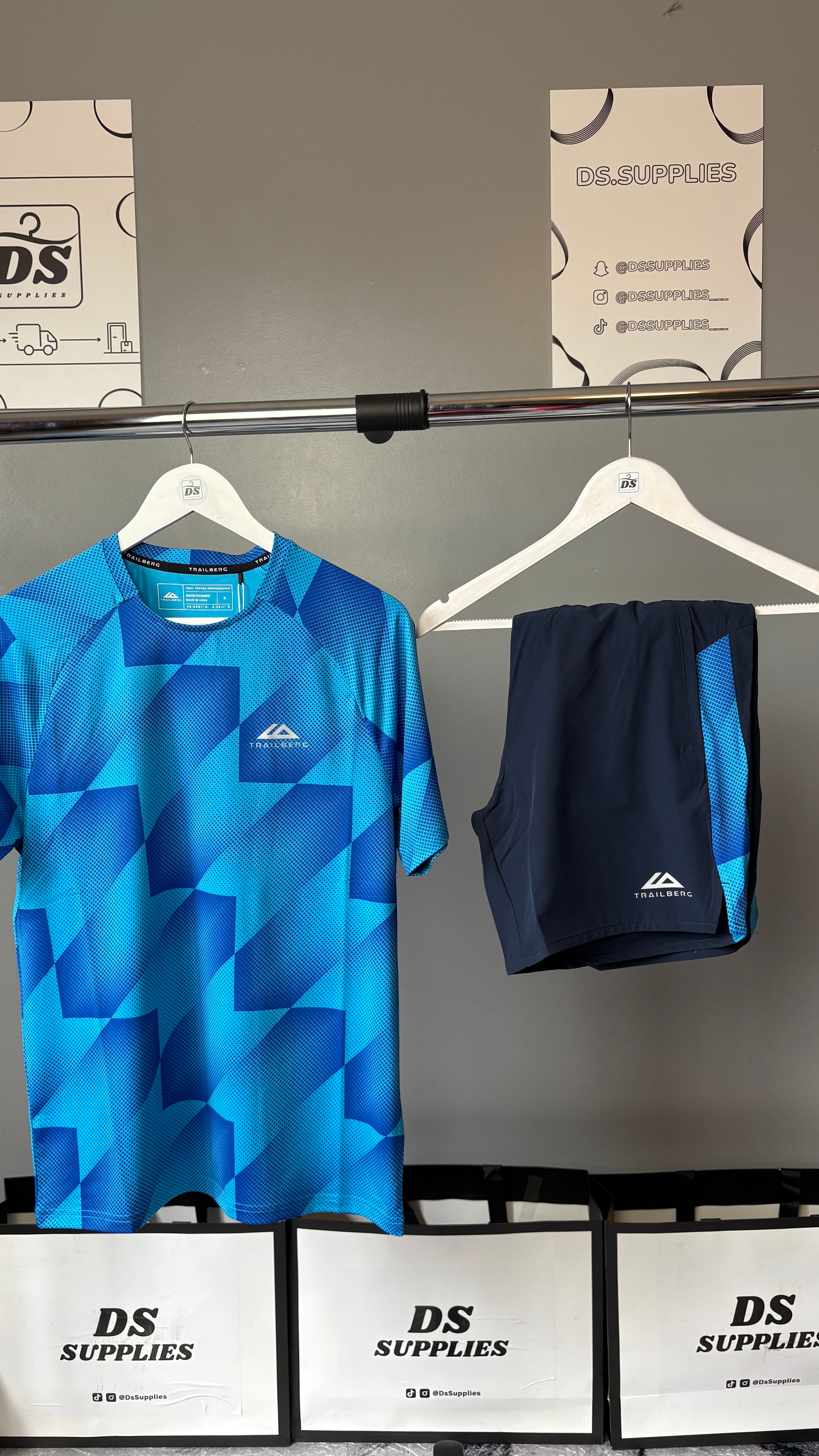 Trailberg Chevron Twinset-Ocean Blue/Navy