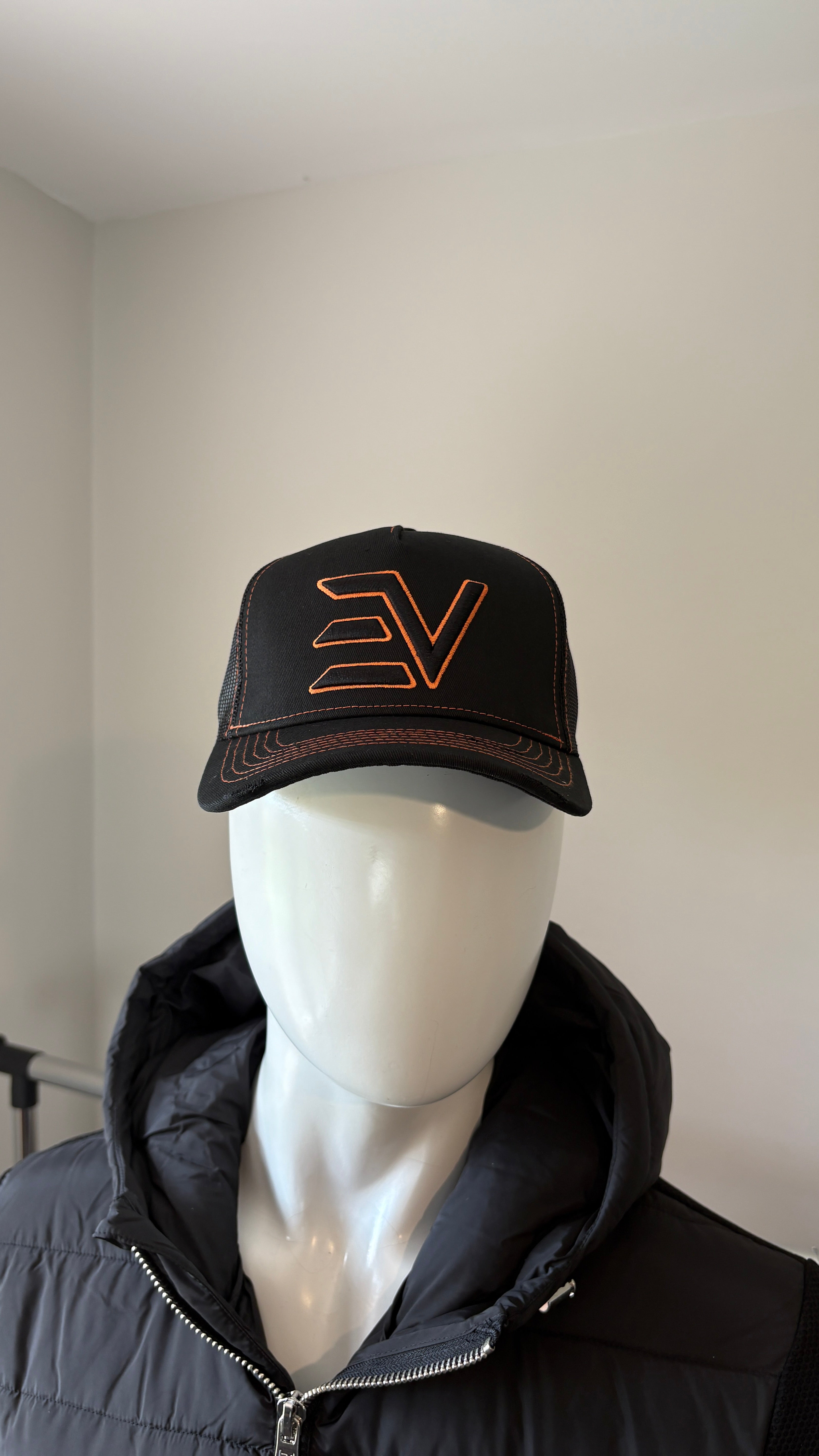 ENVI TRUCKER CAP - BLACK/ORANGE STICH