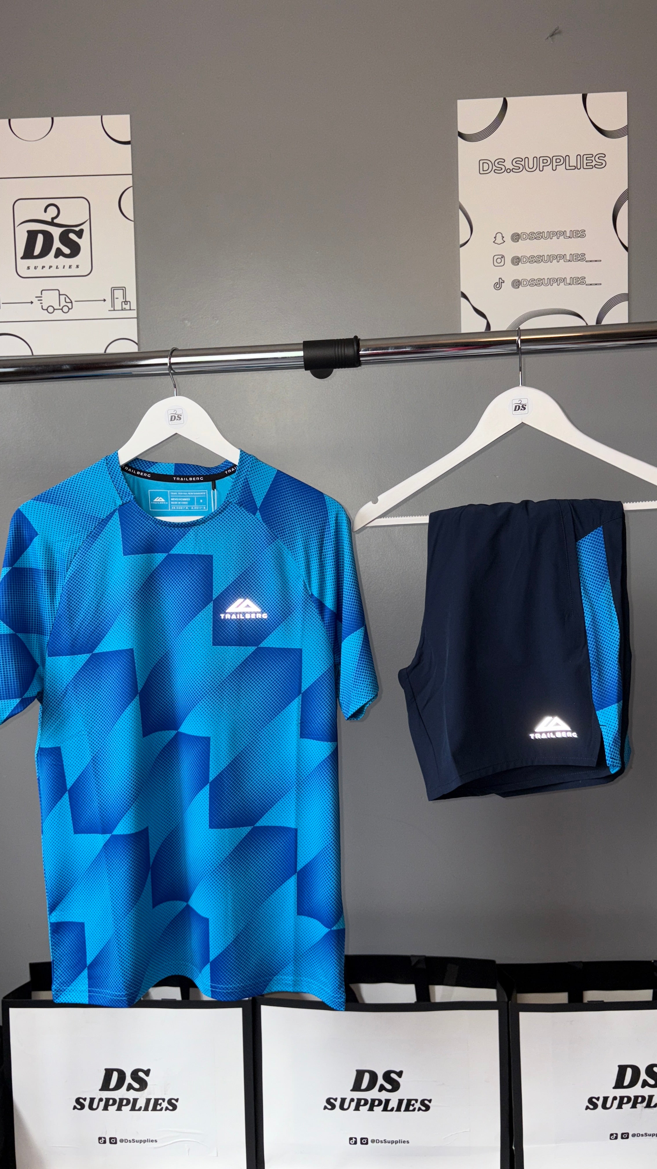 Trailberg Chevron Twinset-Ocean Blue/Navy