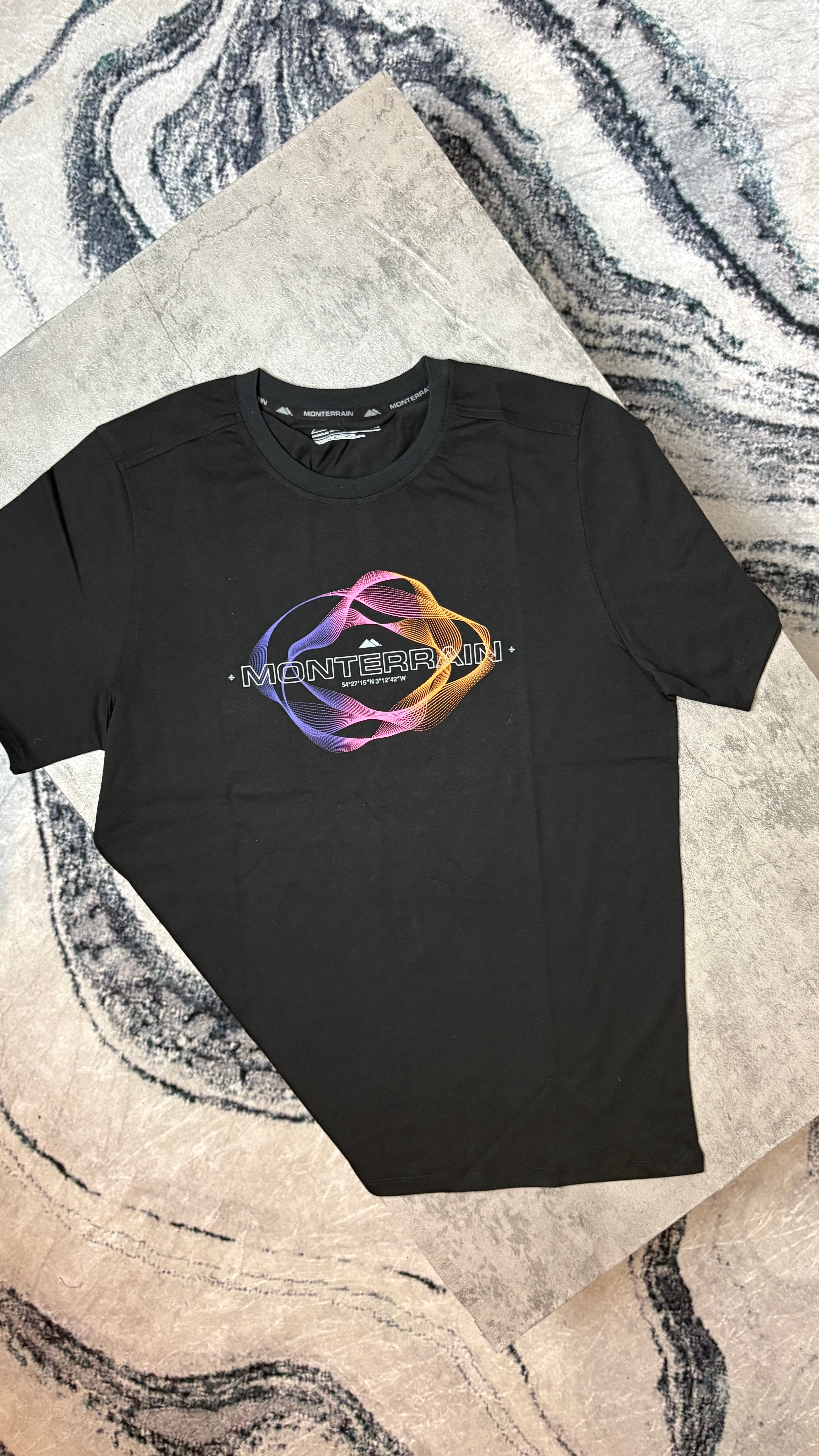 MONTERRAIN GRAPHIC CIRCLE T-SHIRT -BLACK/MULTI