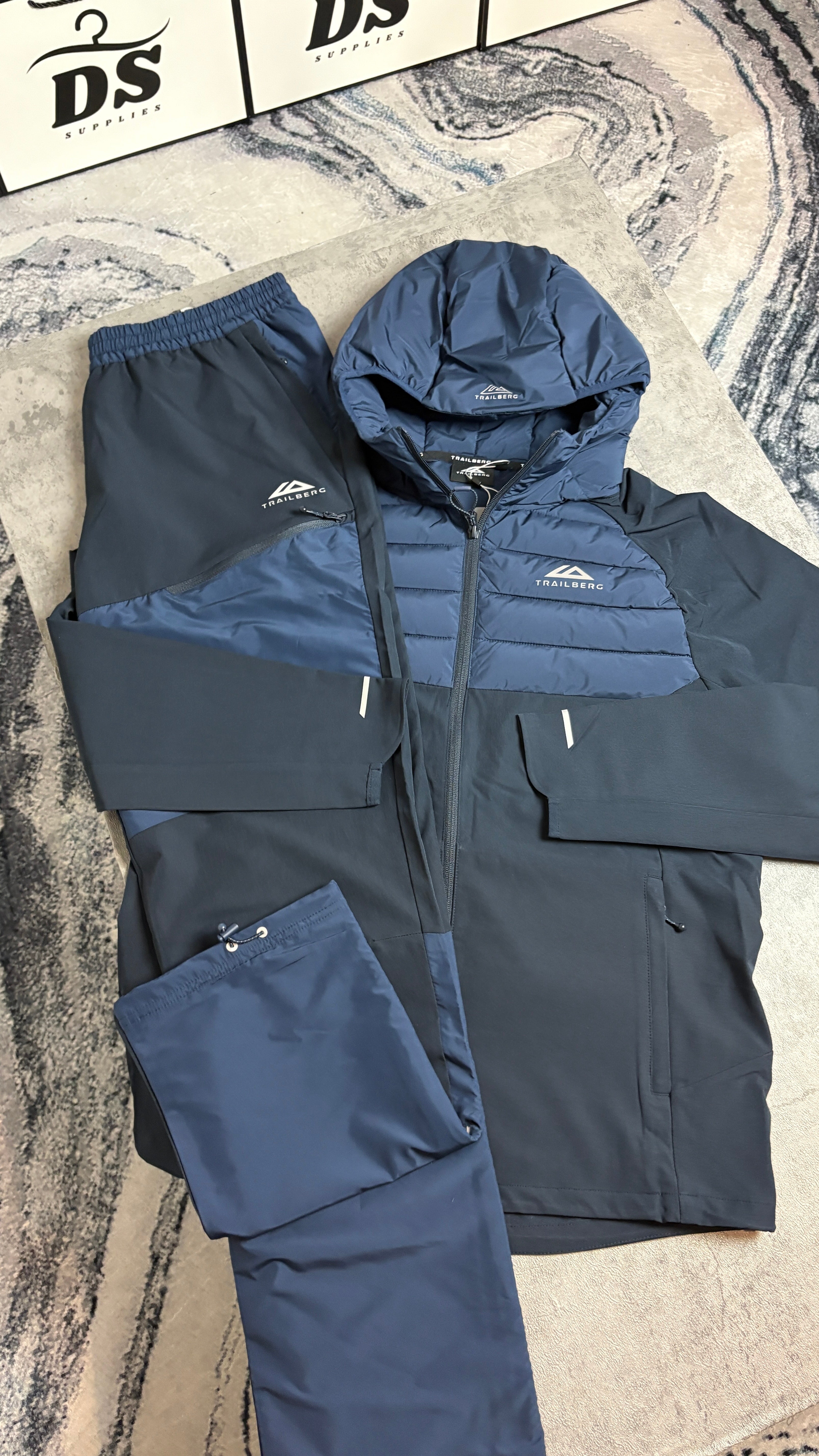 TRAILBERG RHINE TRACKSUIT 2.0 - OCEAN BLUE/NAVY