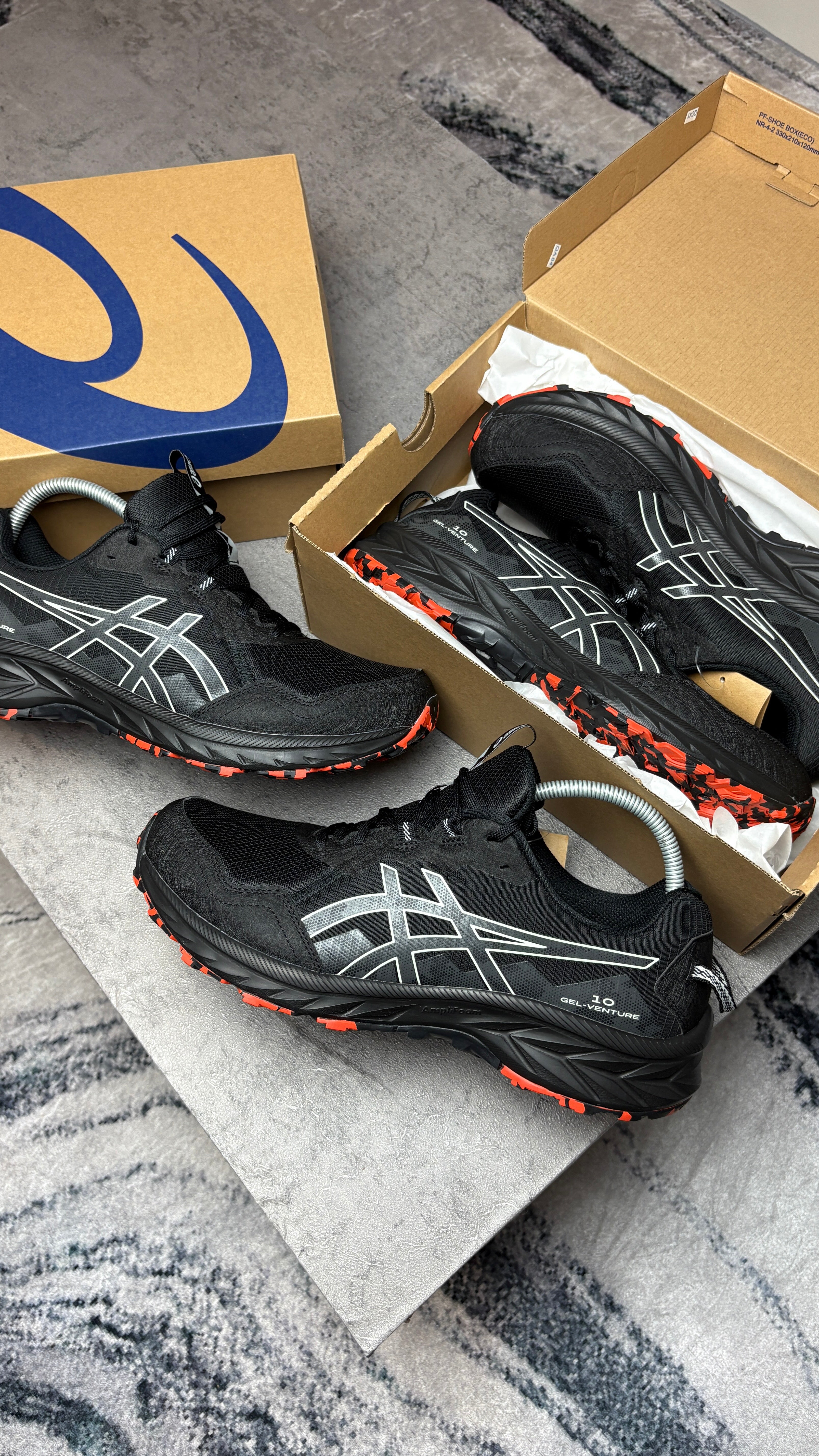 ASICS GEL VENTURE - BLACK/RED