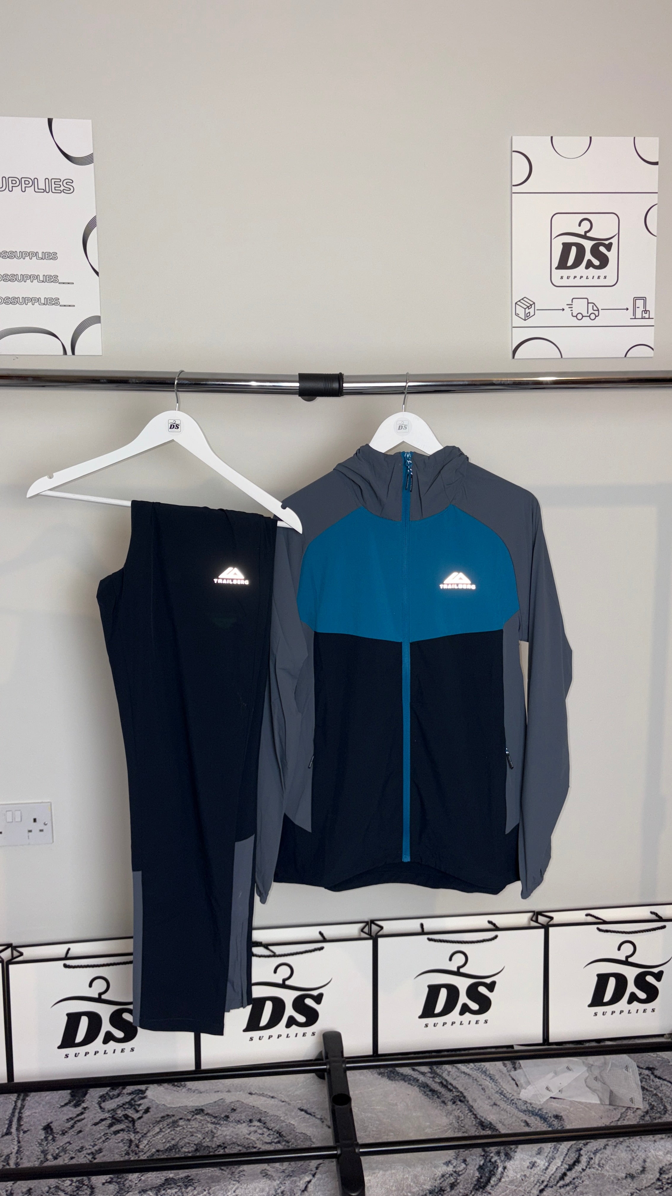 TRAILBERG FOCUS TRACKSUIT-NAVY/BLUE/GREY