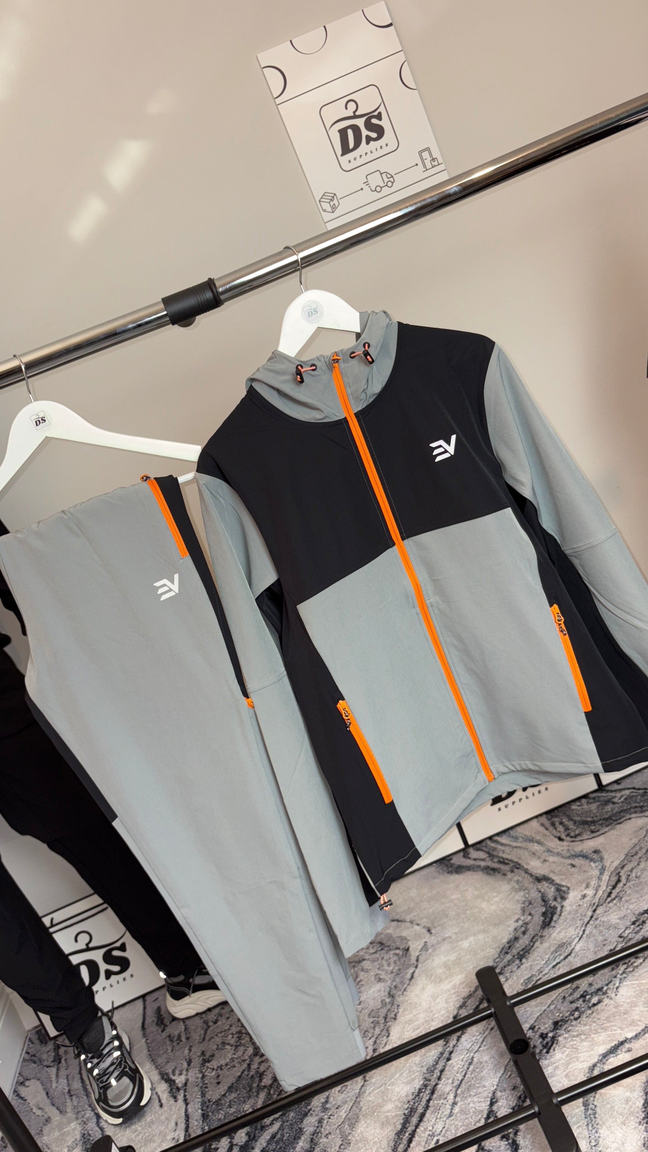 ENVI DYNAMIC TRACKSUIT - BLACK/GREY