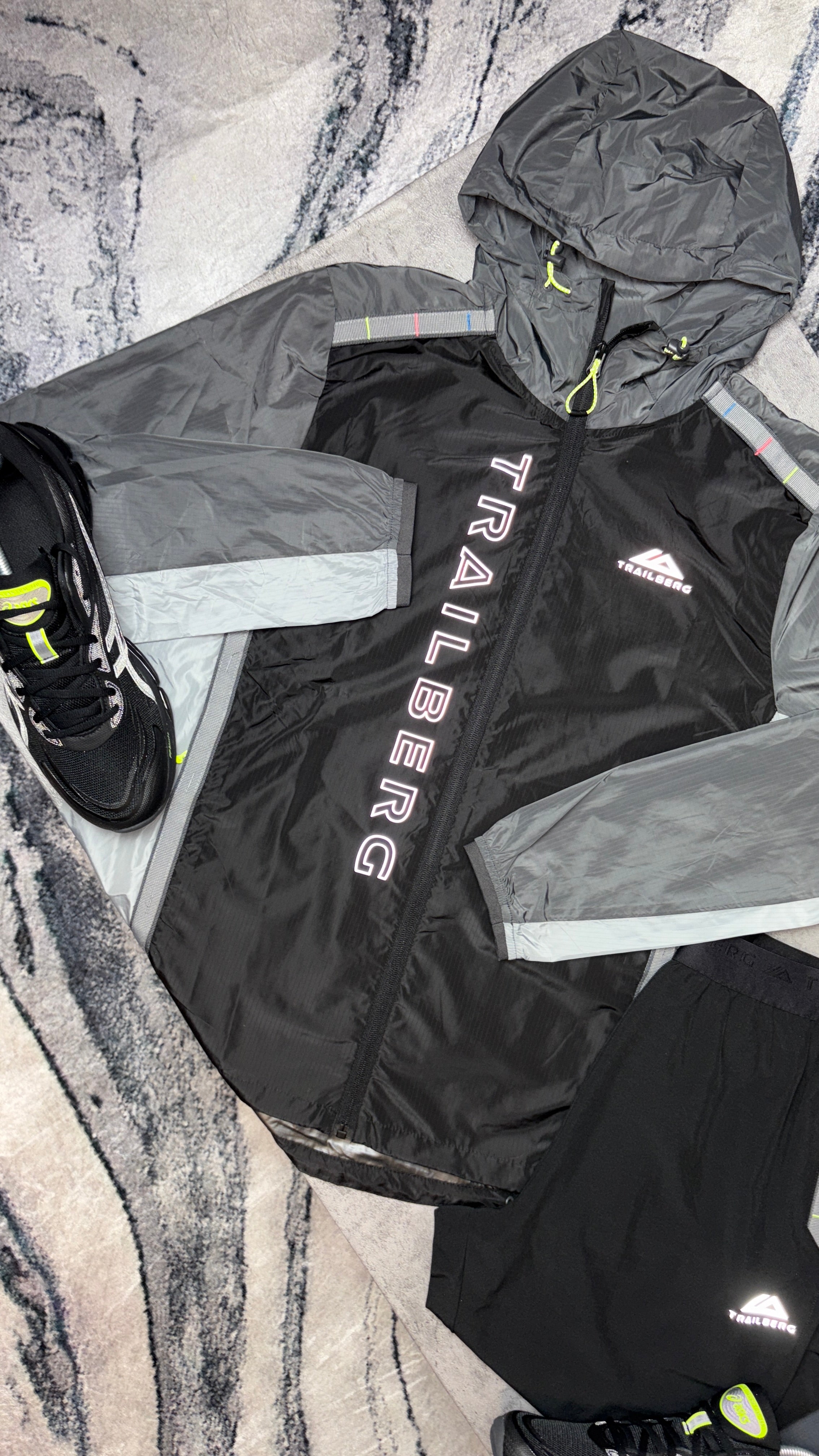 Trailberg Triathlon Tracksuit-Black/Grey