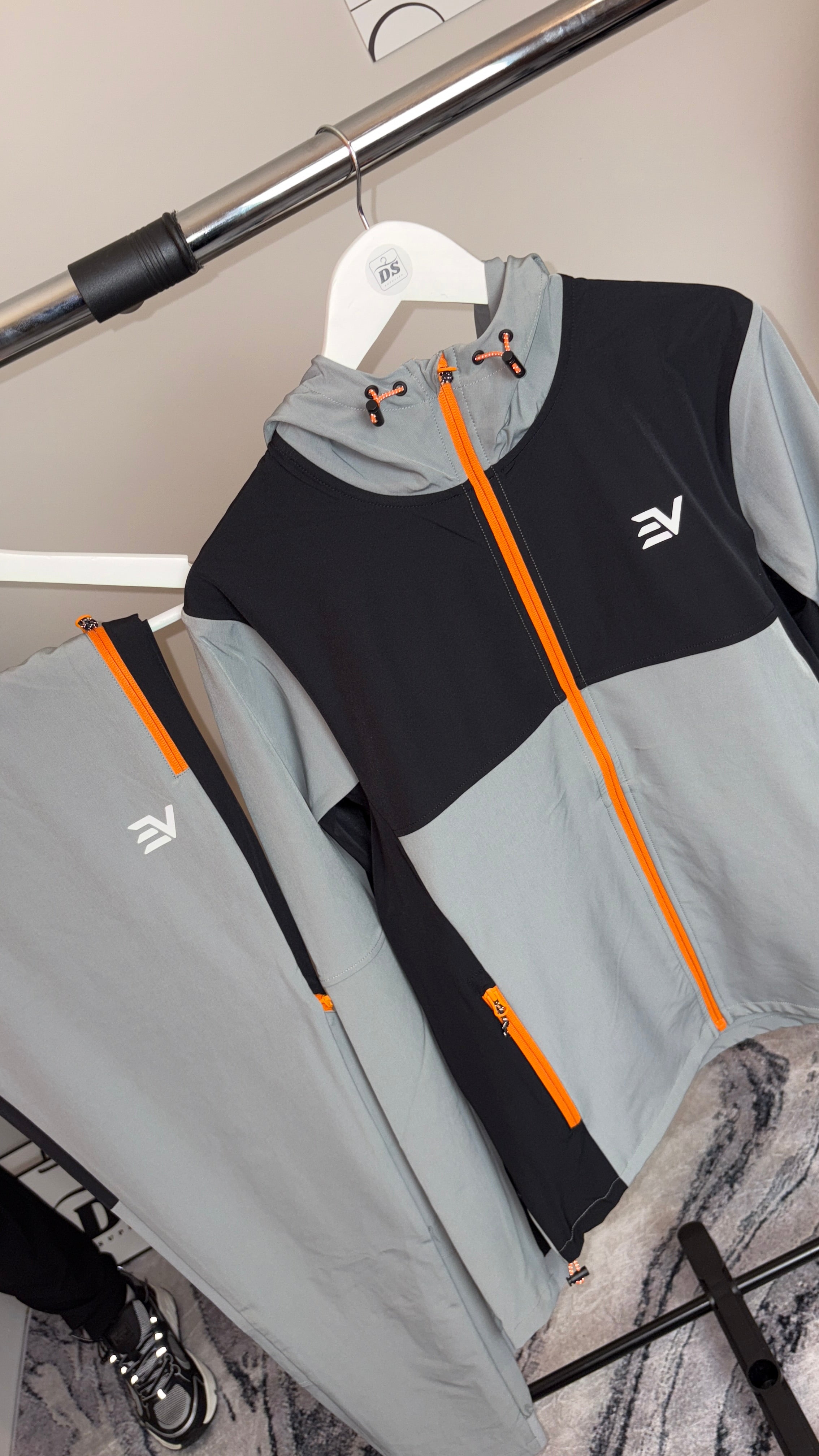 ENVI DYNAMIC TRACKSUIT - BLACK/GREY