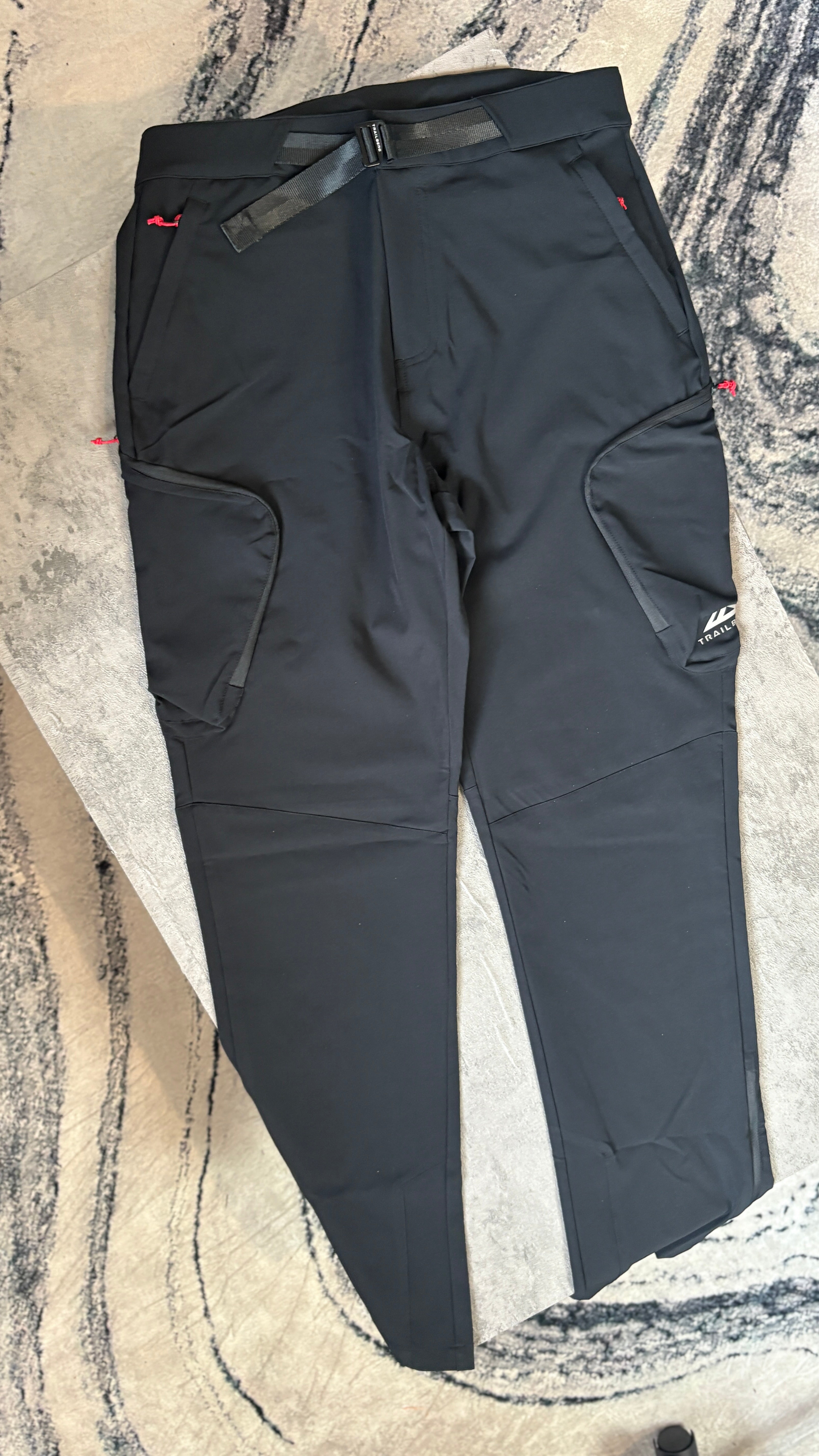 TRAILBERG PANORAM TRACKSUIT - BLACK/RED