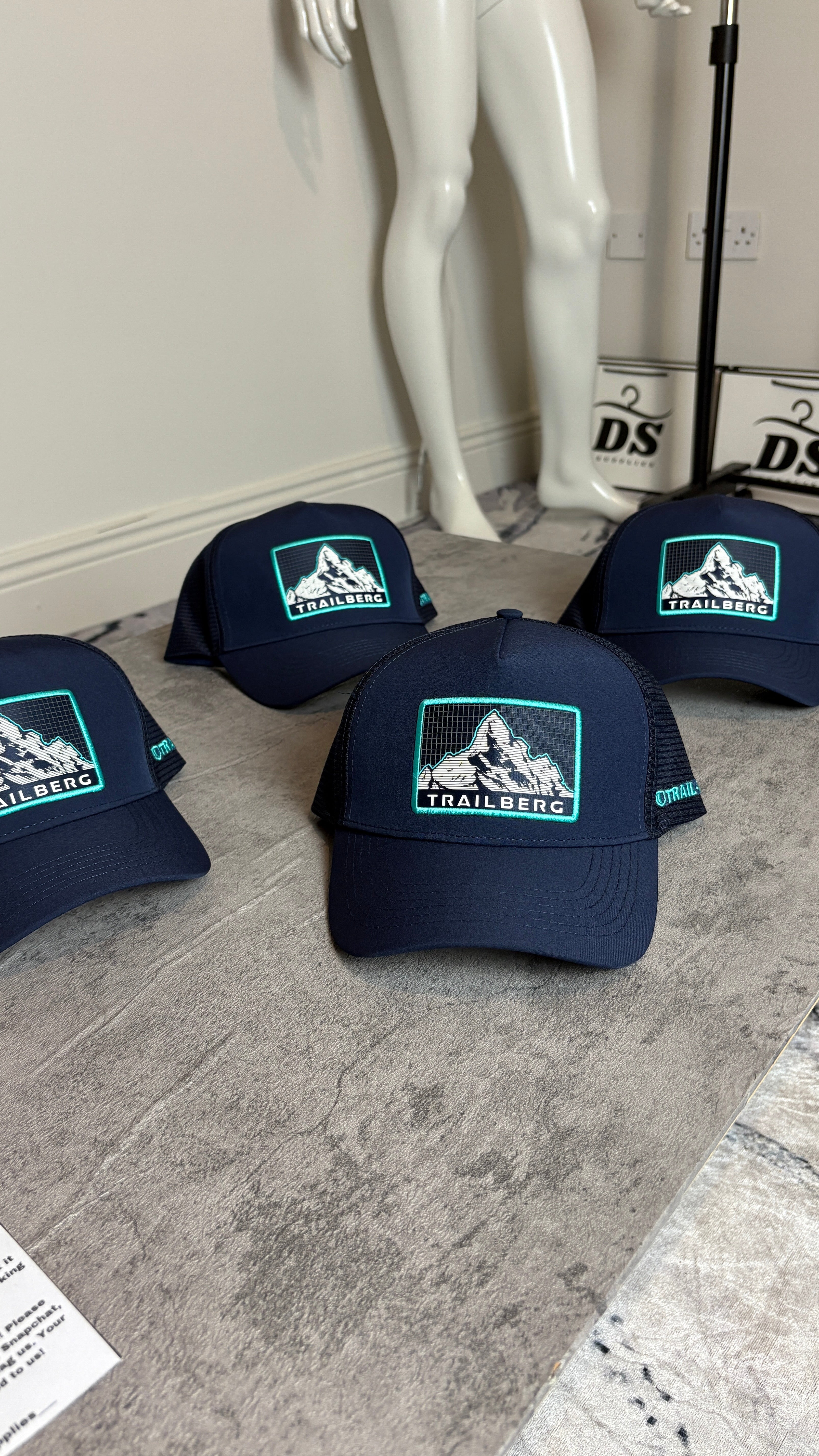 TRAILBERG TRUCKER CAP - NAVY/TURQUOISE