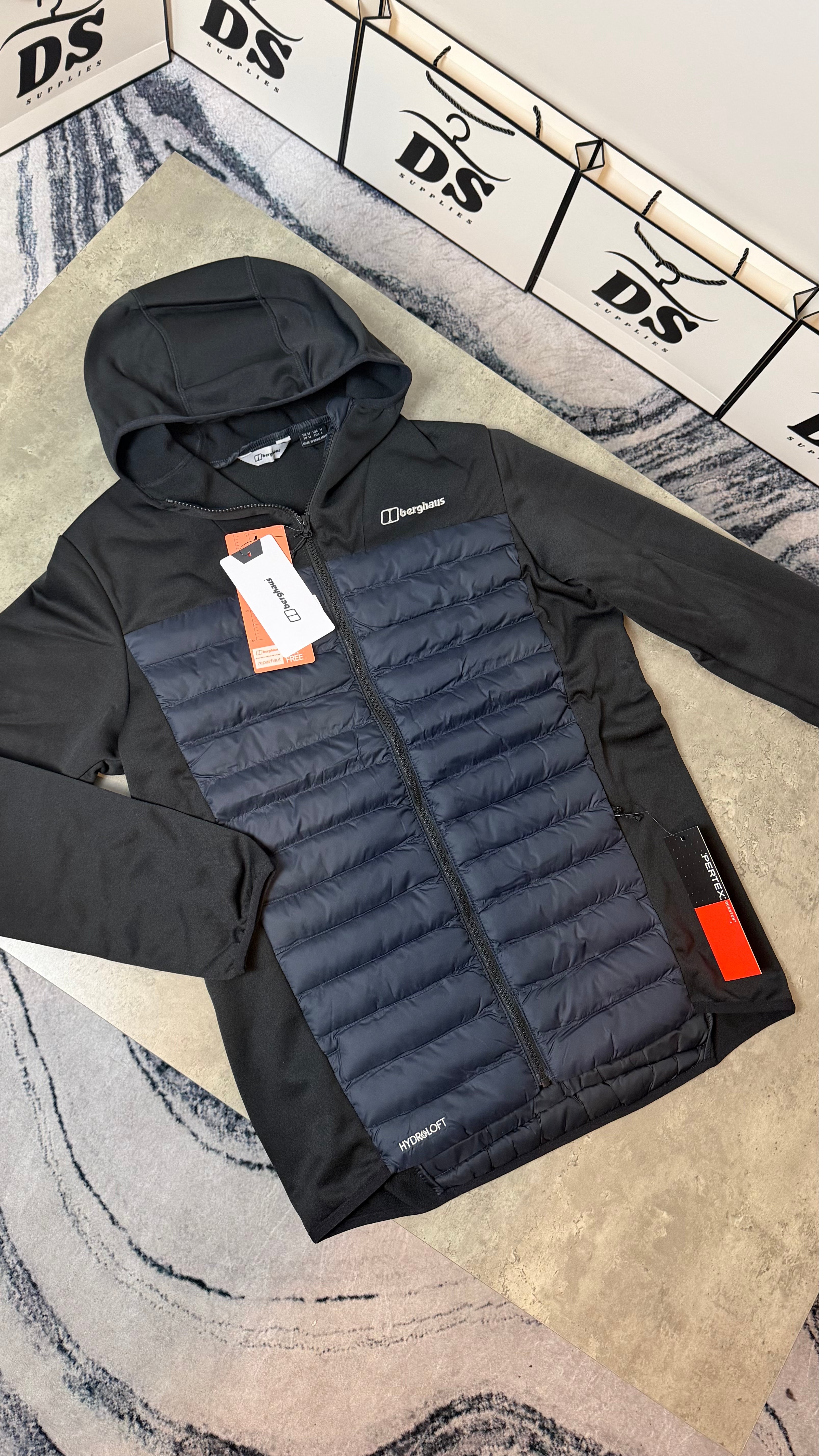 BERGHAUS HYBRID JACKET - BLACK/NAVY
