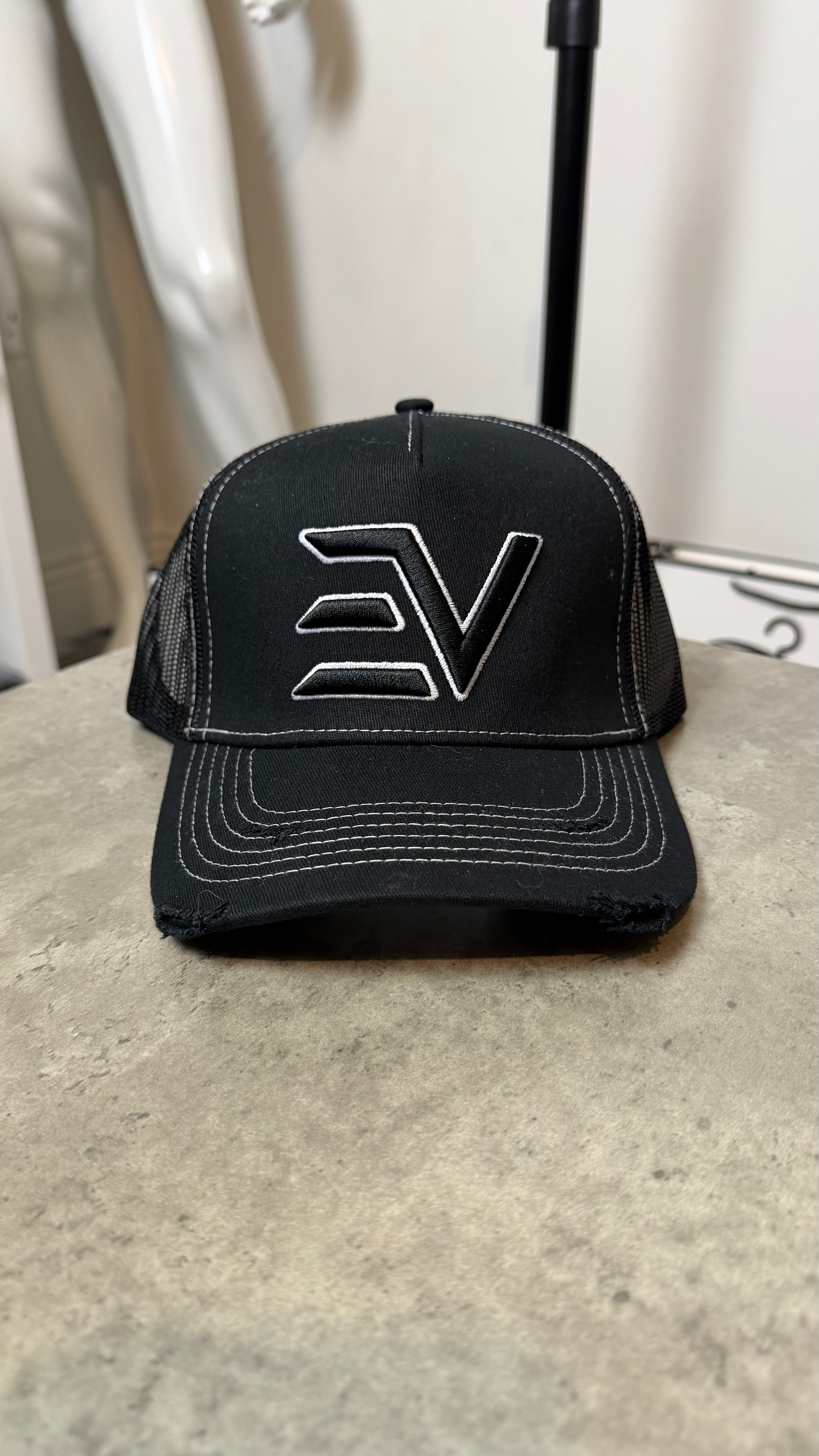 ENVI TRUCKER CAP - BLACK/WHITE