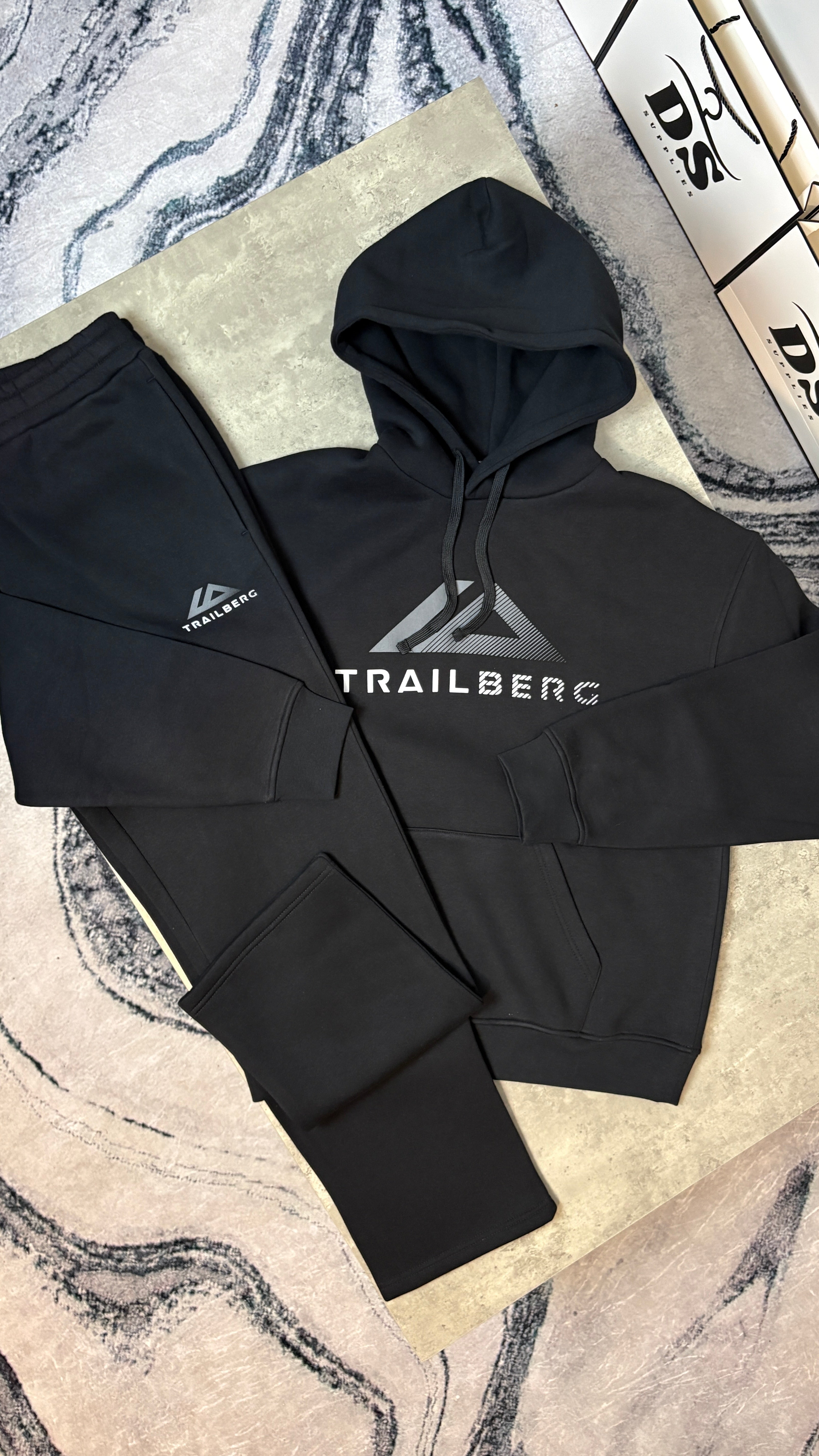 TRAILBERG FRACTION TRACKSUIT HOODIE/PANTS -BLACK/GREY/WHITE