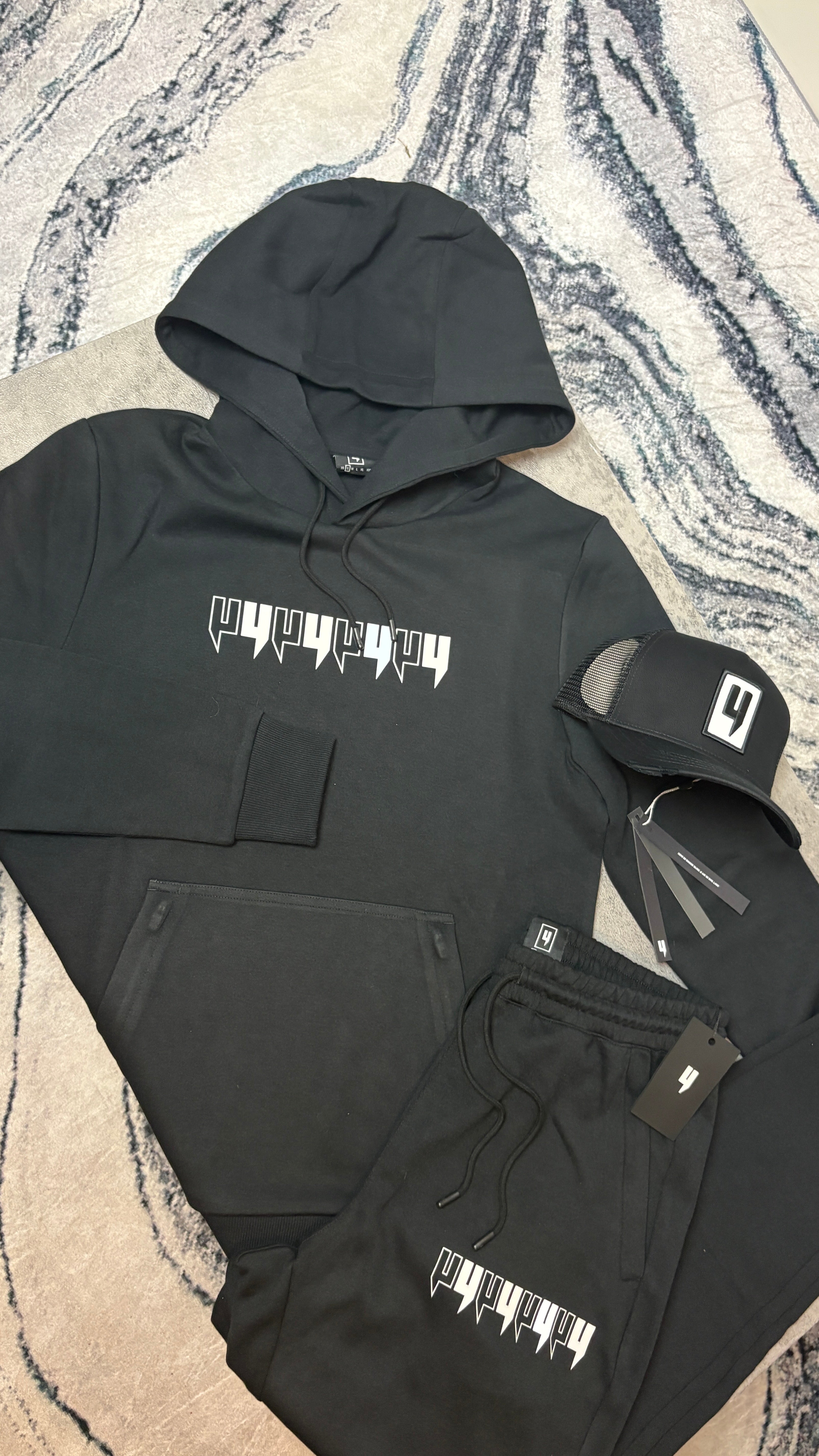 YELIR WORLD TRACKSUIT HOODIE/PANTS - BLACK/WHITE