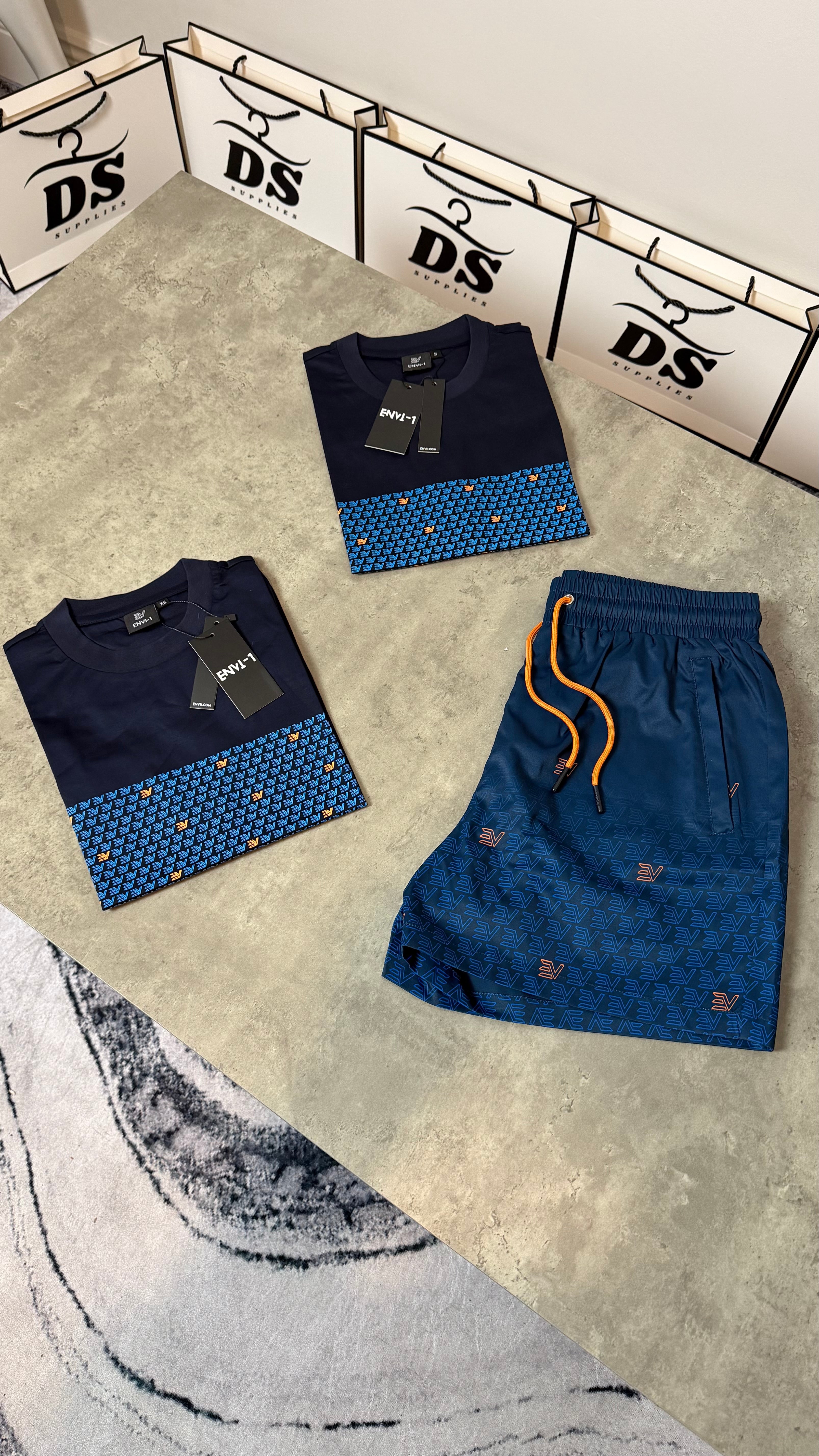 ENVI FADE MONOGRAM TWINSET