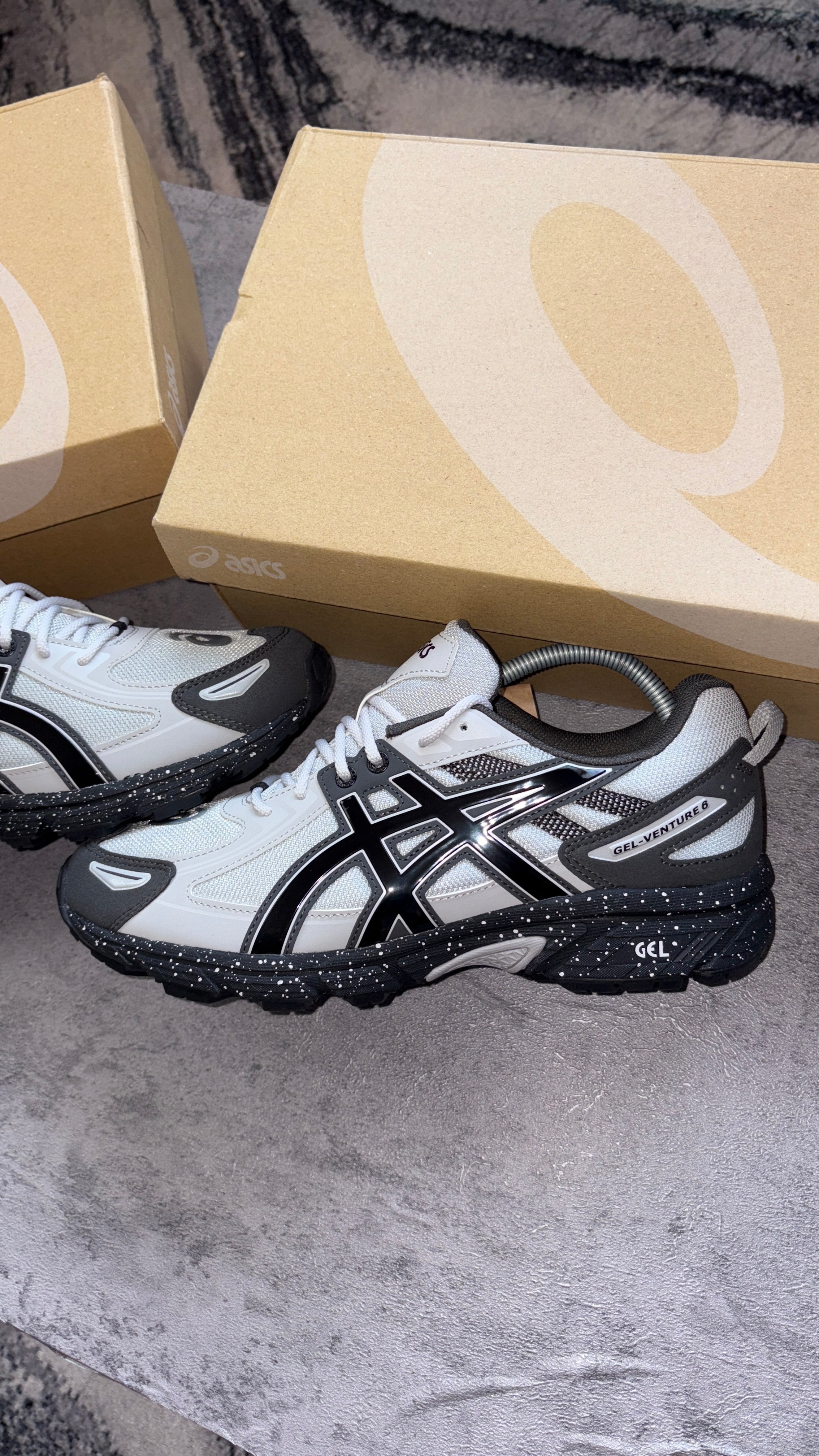 ASICS Gel Venture 6-Black/Grey