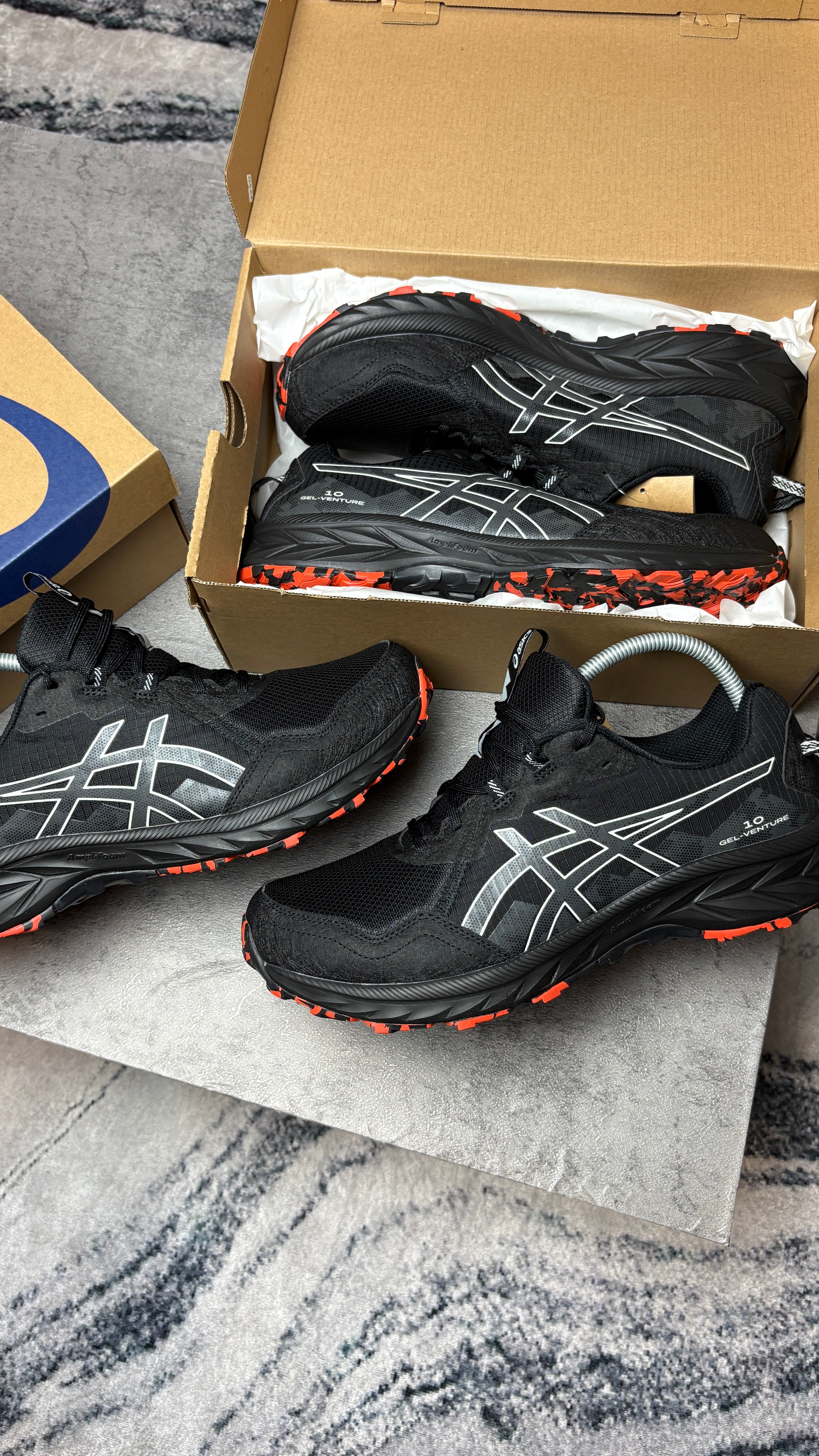ASICS GEL VENTURE - BLACK/RED